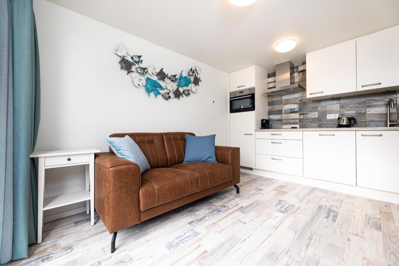 Vakantiewoning B & Bernard Домбург Екстериор снимка